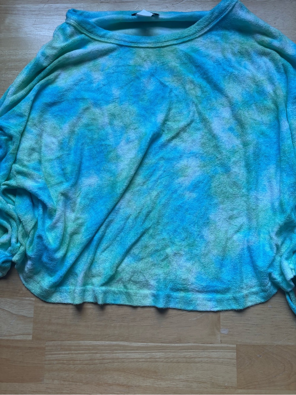 VENUS Aqua Blue Green Tie-Dye Pullover Sweatshirt